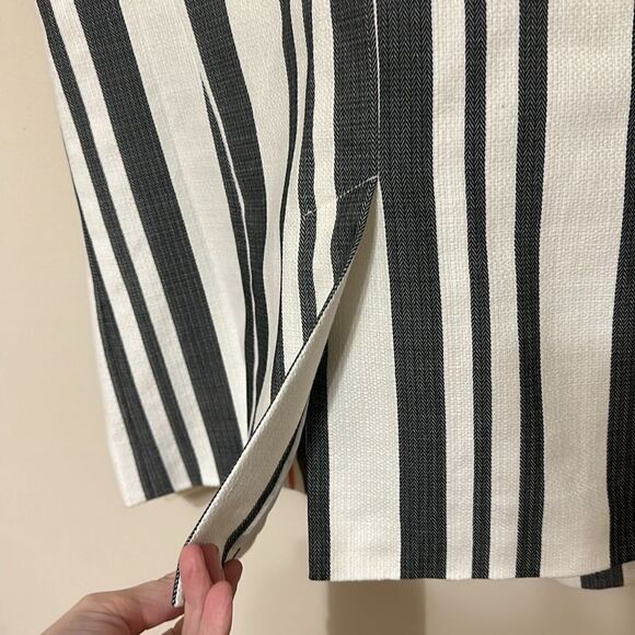 NWT TALBOTS STRIPED SLEEVELESS BLAZER 4 - Picture 7 of 7